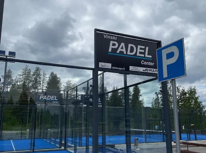 Red Apartment Tahkovuori